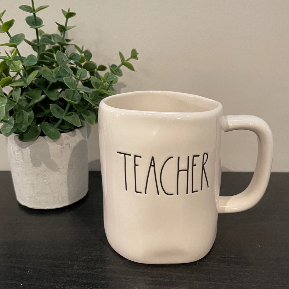 RAE DUNN TEACHER MUG